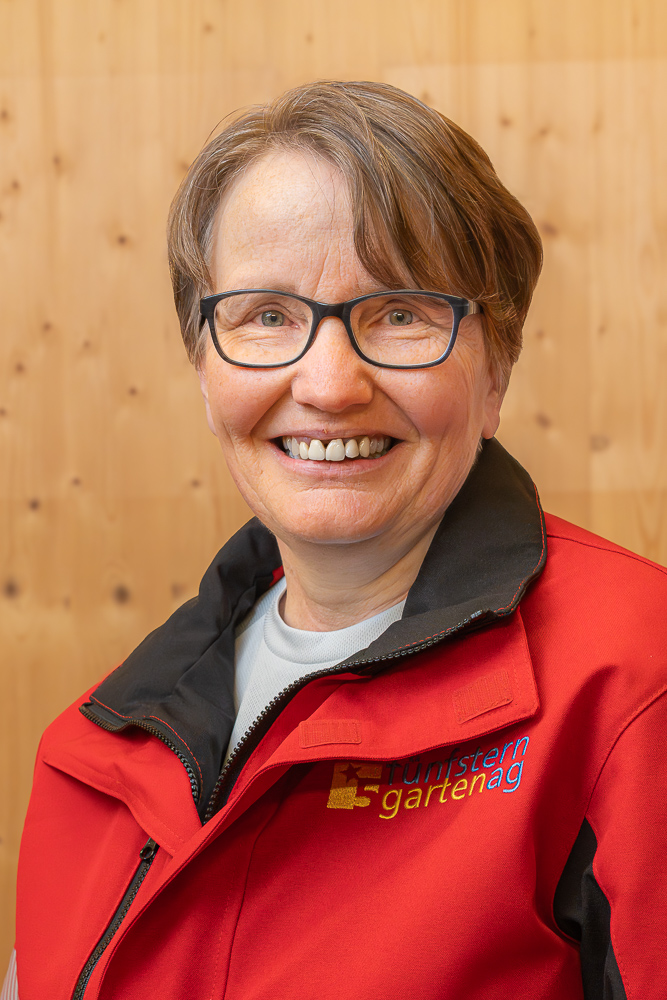 DSC09108 Portrait Irene Schmid Web