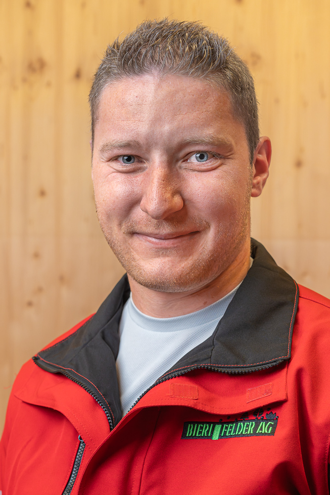 DSC09151 Portrait Ueli Limacher Web